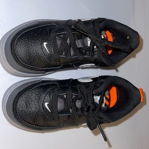 Almost new Nike shoes for toddlers